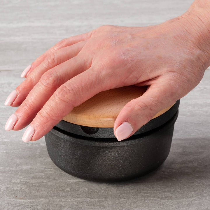 XL Spice Buddy made of Cast Iron and Beech Wood | Frieling USA | Mills & Grinders @ Spice Craze®