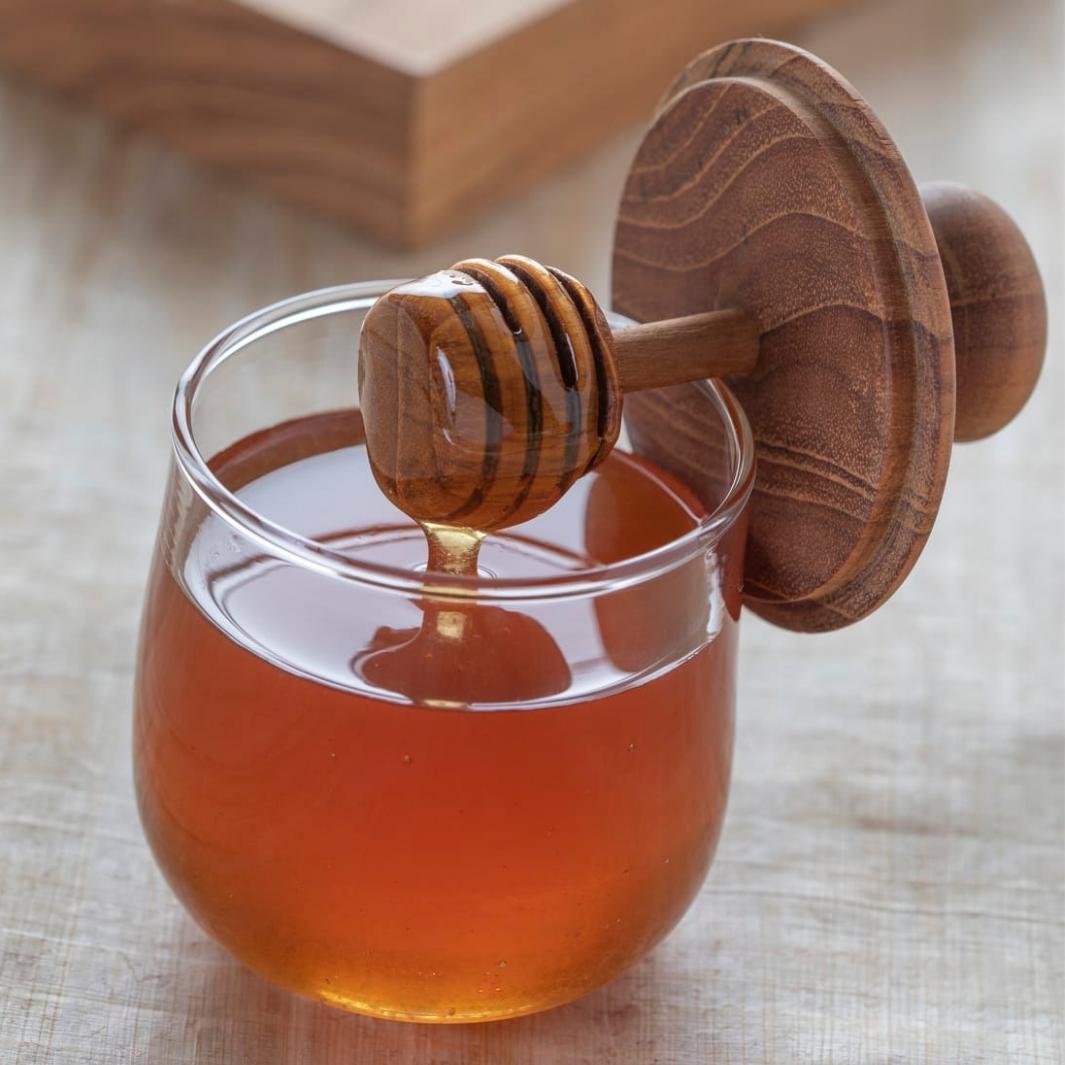 Teak & Glass Honey Jar Full of Honey and Dripping from the Lid | Be Home US | Keeping It Pretty @ Spice Craze®