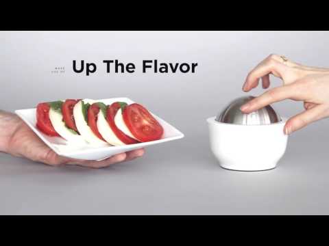 Video of the Dash™ Salt Cellar | Chef'n® | Keeping It Pretty @ Spice Craze®
