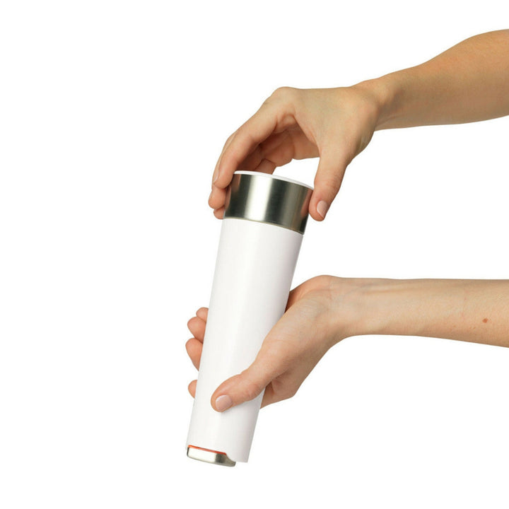 Using the White RPM Ascent™ Pepper Grinder | Chef'n® | Mills & Grinders @ Spice Craze®